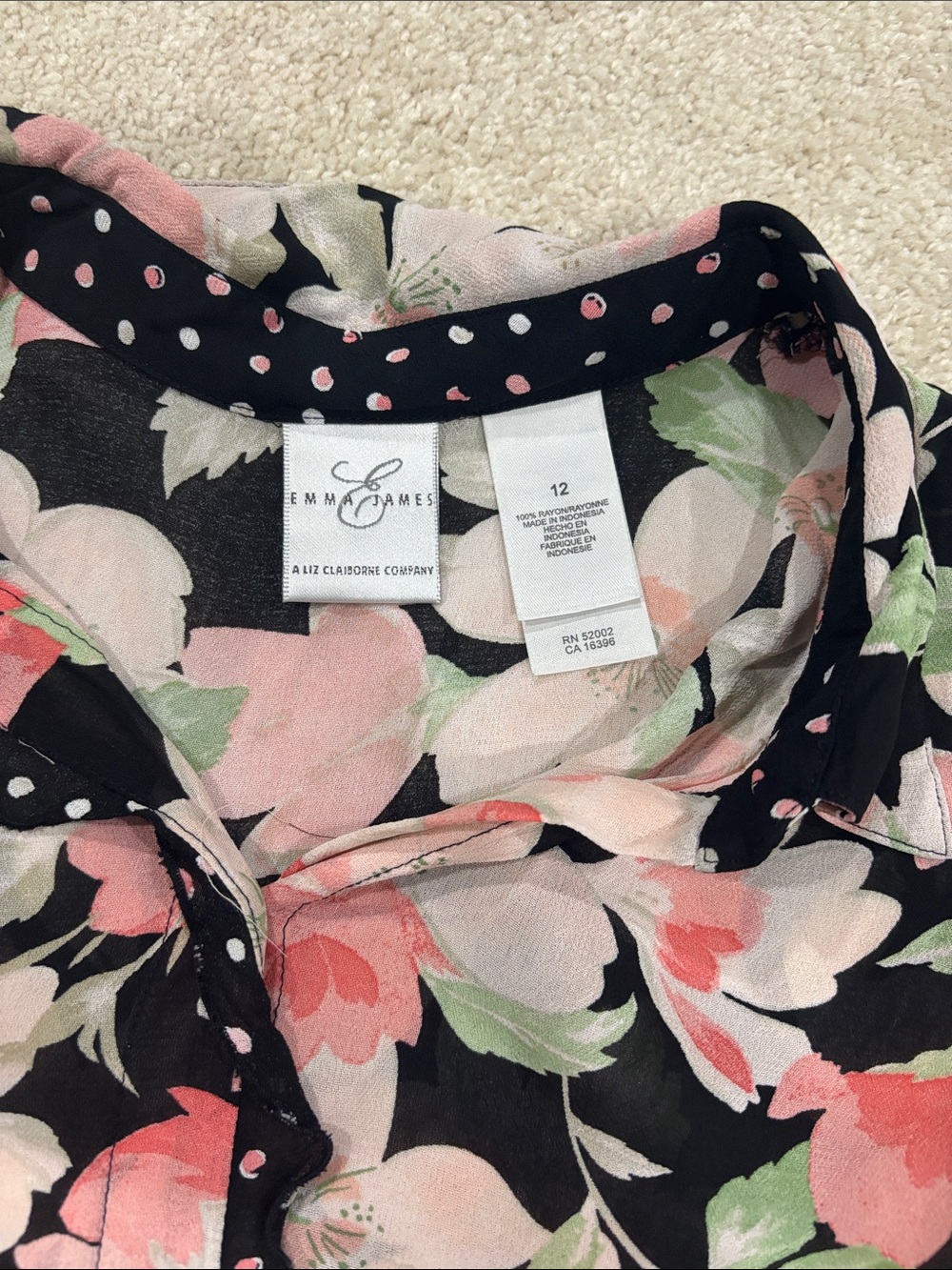 100% Rayon Women's Black Floral Button-Front Blouse - Pink Floral - Picture 4 of 6